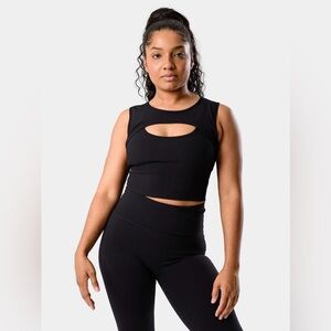 NWT kamo fitness Aria Rib Tank Top Bra size Small (short length)